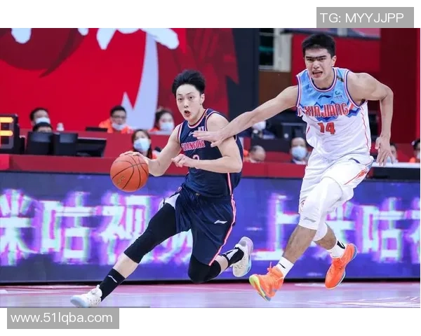 重庆足球队快攻战术解析与实战应用深度研究